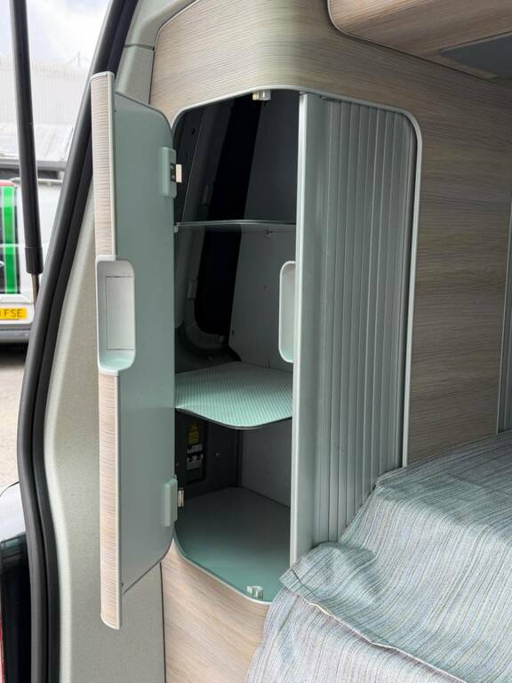 Volkswagen California Se Tdi Bluemotion Technology White #15