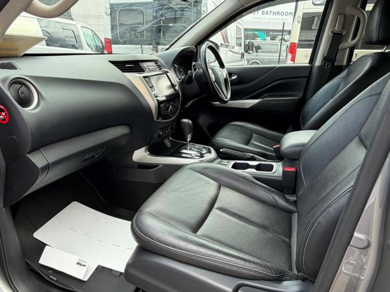 Nissan Navara 2.3 Dci Tekna Shr Dcb 190  #13