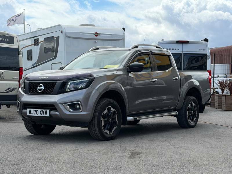 Nissan Navara Double Cab Pick Up Tekna 2.3Dci 190 Tt 4Wd Grey