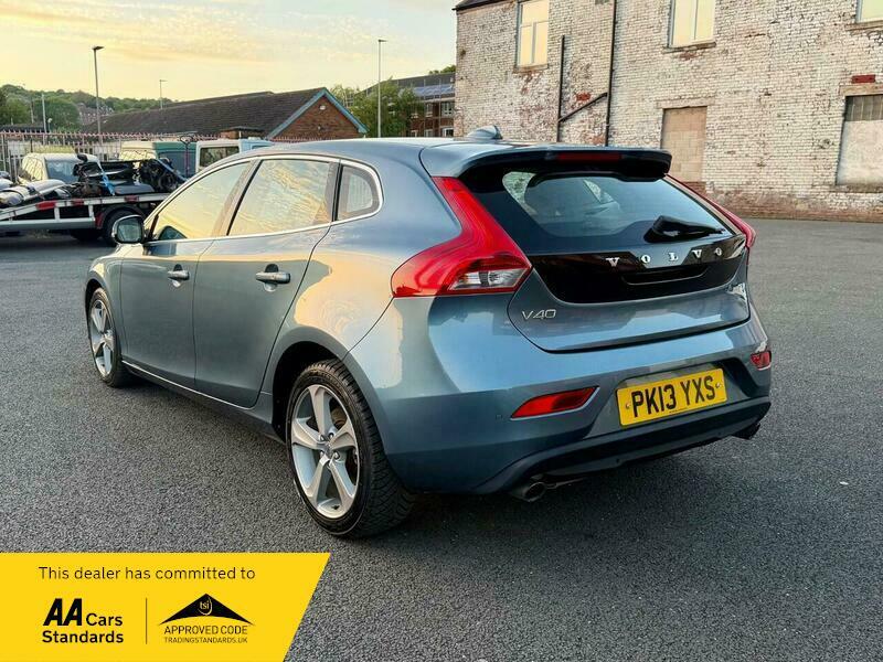 Volvo V40 1.6 T4 Se Lux Blue #4