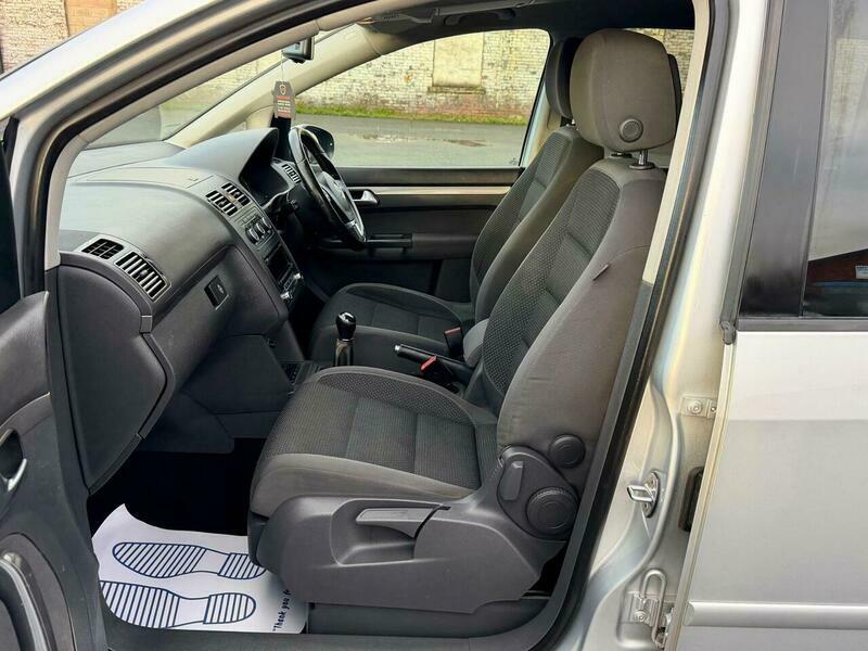 Volkswagen Touran 2011 2.0 Se Tdi 142 Bhp Silver #44