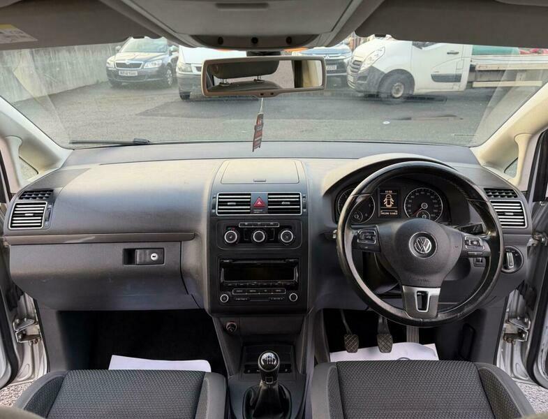 Volkswagen Touran 2011 2.0 Se Tdi 142 Bhp Silver #28