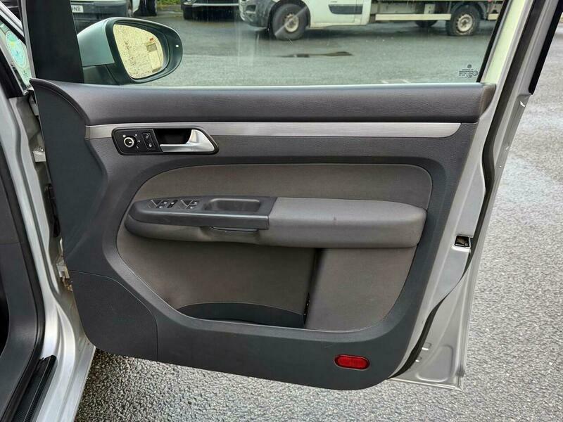 Volkswagen Touran 2011 2.0 Se Tdi 142 Bhp Silver #34