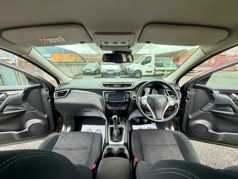 Nissan Qashqai 1.2 Tekna Dig-t Xtronic 113 Bhp Black #29