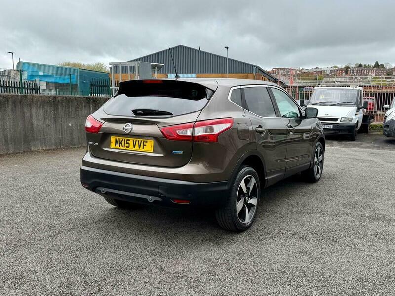 Nissan Qashqai 1.2 Tekna Dig-t Xtronic 113 Bhp Black #27
