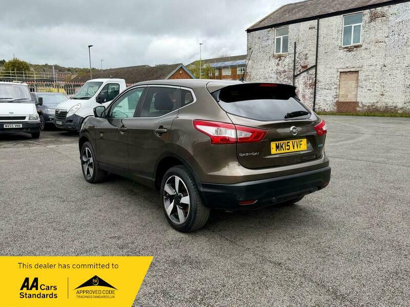Nissan Qashqai 1.2 Tekna Dig-t Xtronic 113 Bhp Black #4