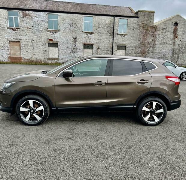 Nissan Qashqai 1.2 Tekna Dig-t Xtronic 113 Bhp Black #20