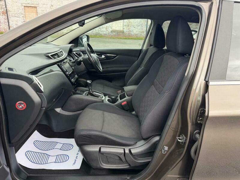 Nissan Qashqai 1.2 Tekna Dig-t Xtronic 113 Bhp Black #48