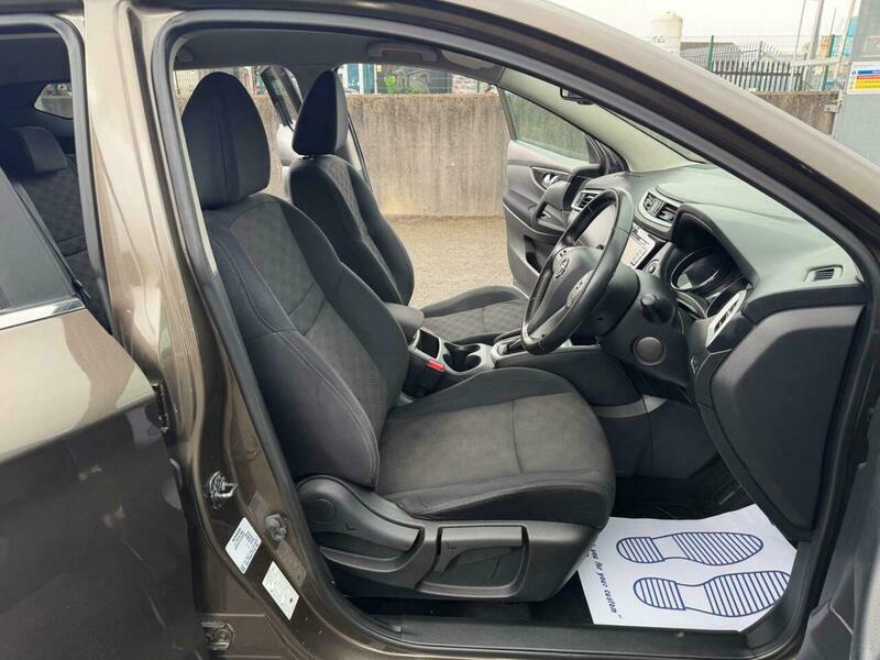 Nissan Qashqai 1.2 Tekna Dig-t Xtronic 113 Bhp Black #30