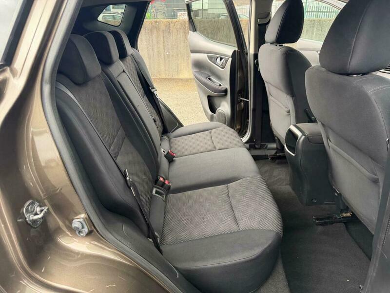 Nissan Qashqai 1.2 Tekna Dig-t Xtronic 113 Bhp Black #32