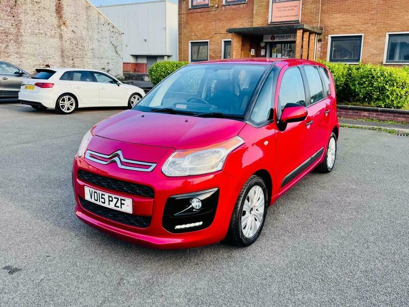Citroen C3 Picasso 1.6 Bluehdi Platinum Estate Red #15