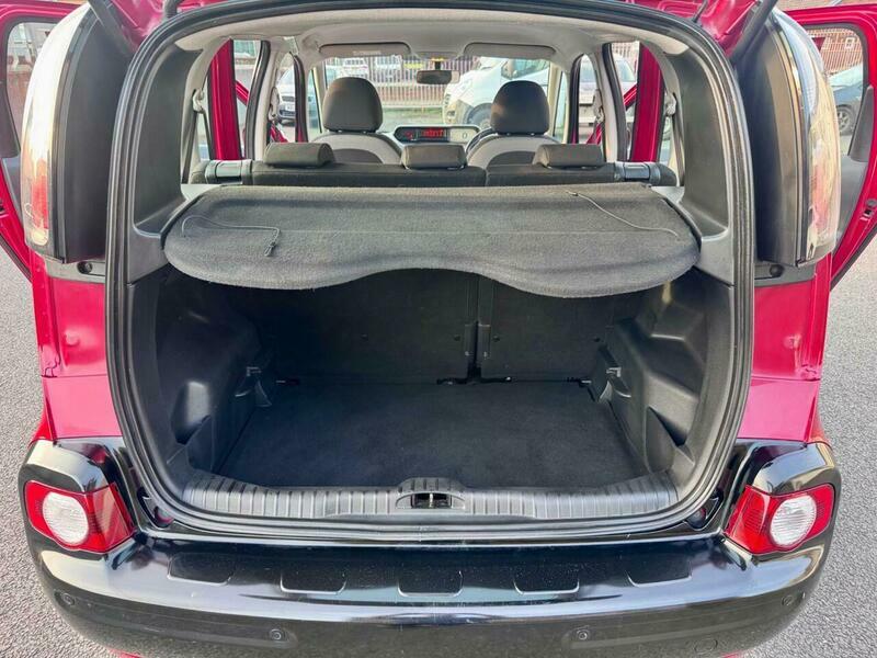 Citroen C3 Picasso 1.6 Bluehdi Platinum Estate Red #40