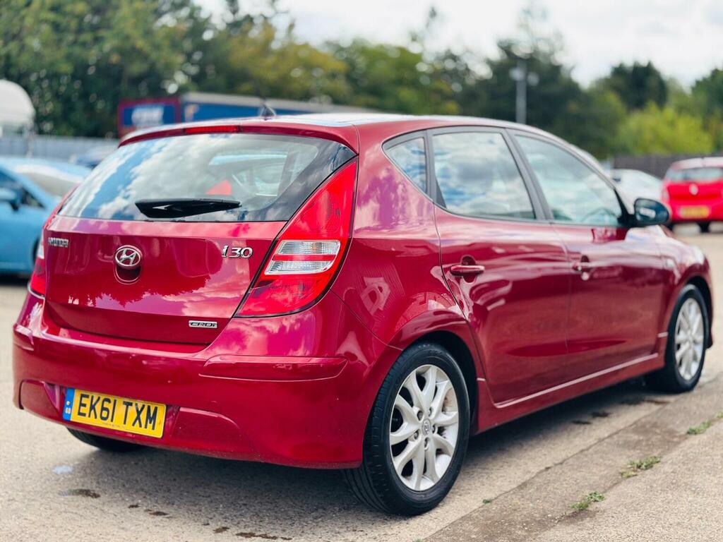 Hyundai I30 Hatchback 1.6 Crdi Comfort Euro 4 201161 EK61TXM Red #4