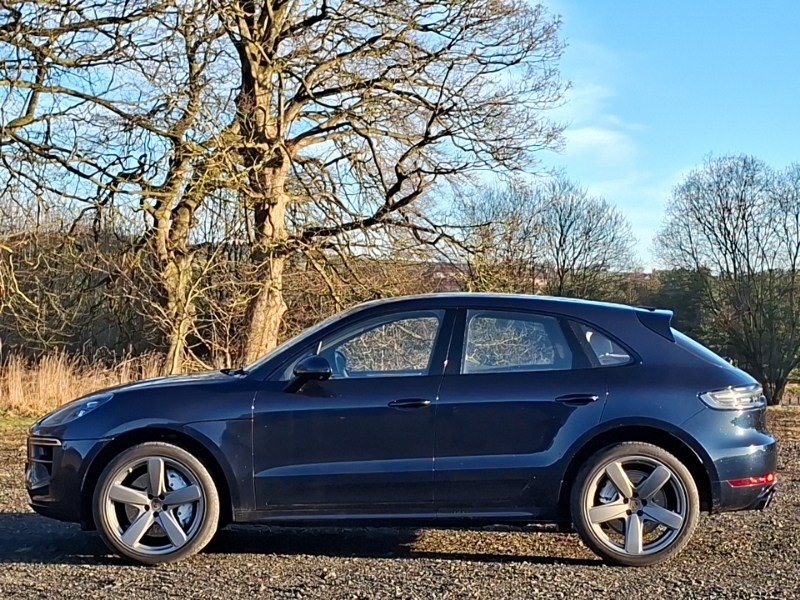 Porsche Macan Turbo Pdk Blue #4