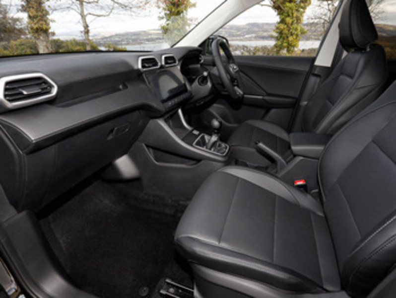 MG ZS 1.5 Se White #5