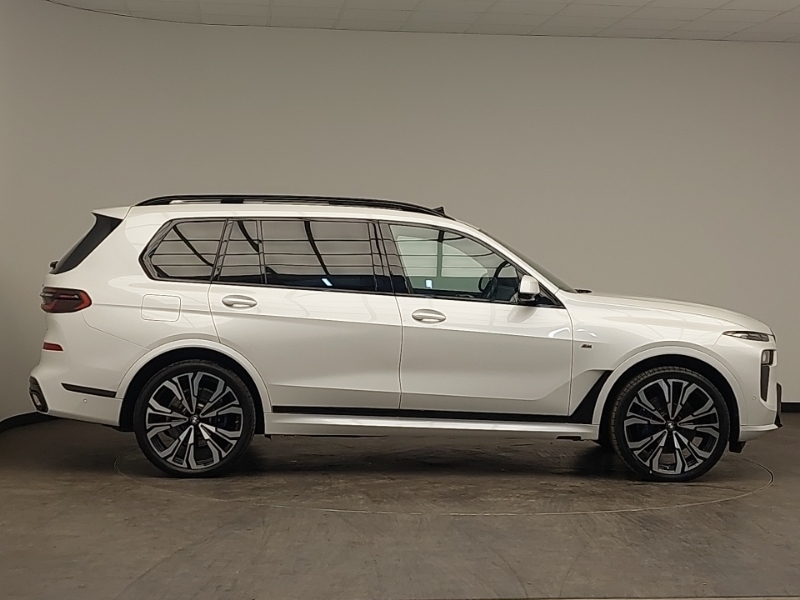 BMW X7 Xdrive40d Mht M Sport Step White #3