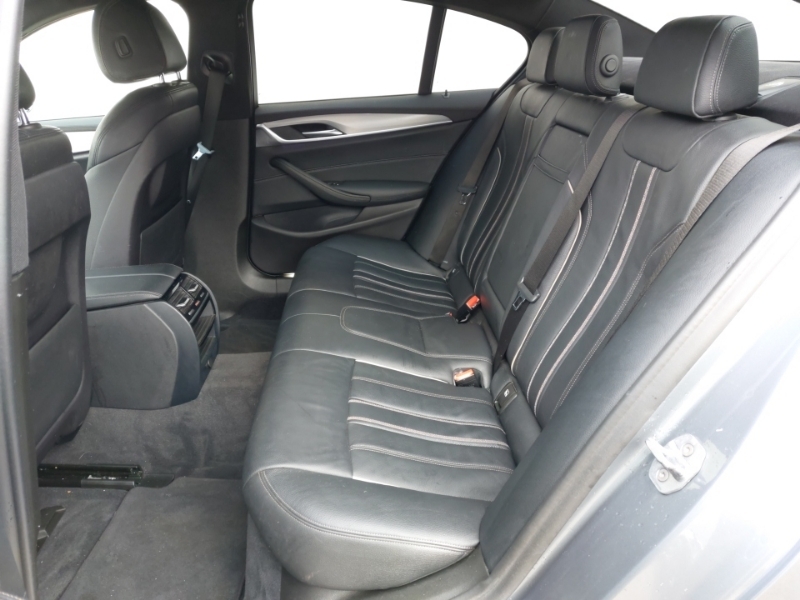 BMW 5 Series 520D M Sport Blue #4
