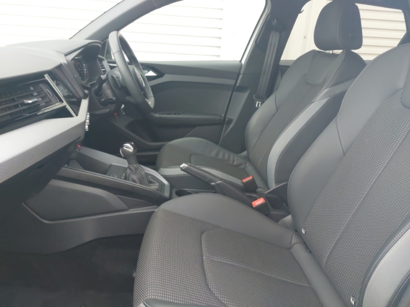 Audi A1 25 Tfsi Black Edition S Tronic White #5