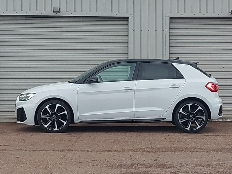 Audi A1 25 Tfsi Black Edition S Tronic White #4