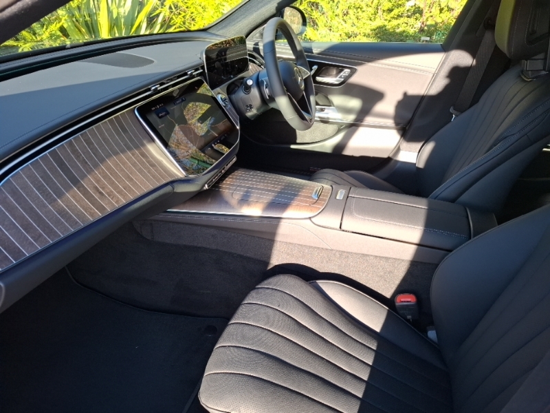 Mercedes-Benz E Class E220d Exclusive Premium 9G-tronic Black #5