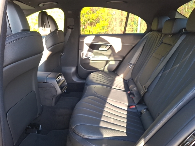 Mercedes-Benz E Class E220d Exclusive Premium 9G-tronic Black #6
