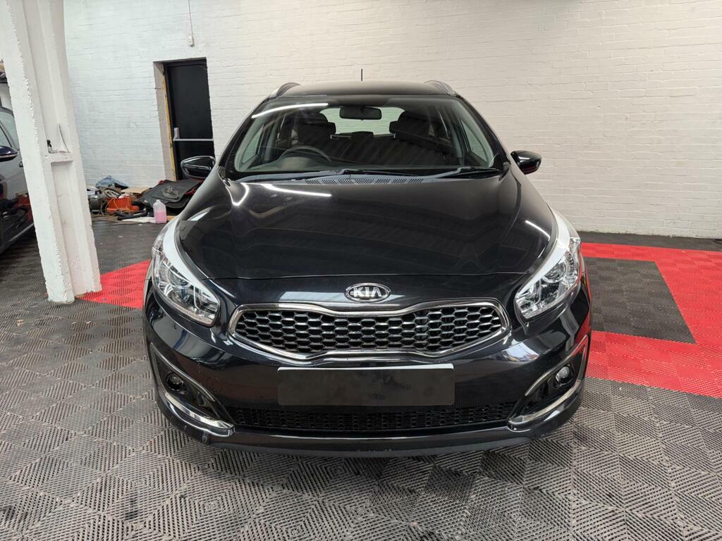 Kia Ceed 1.6 Crdi 1 Sportswagon Euro 6 S S Black #2