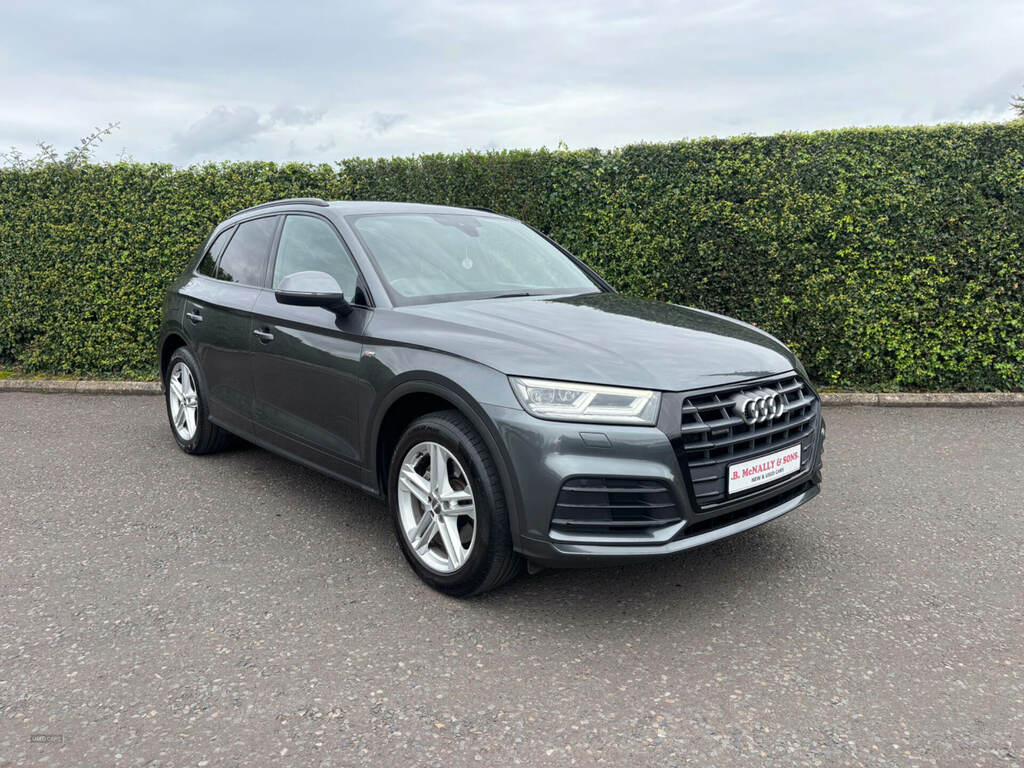 Audi Q5 40 Tdi Quattro S Line S Tronic SR19VOF Grey