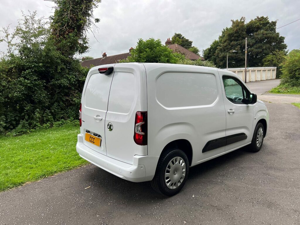 Vauxhall Combo 1.5 2300 Pro100 Swb White #3