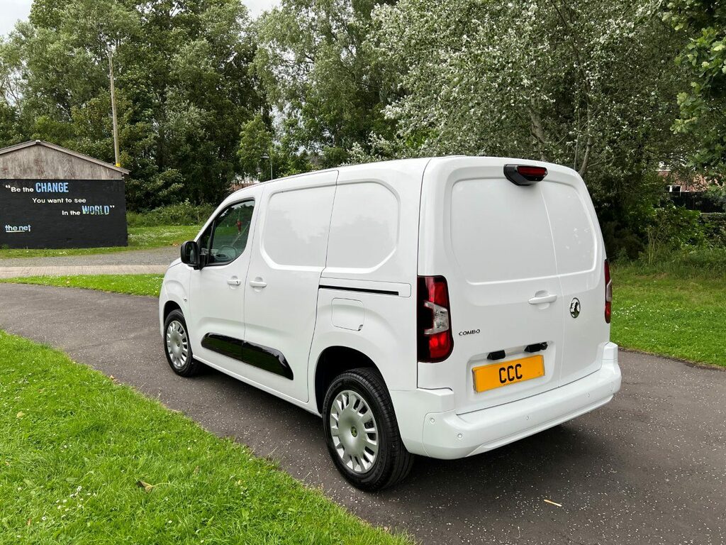 Vauxhall Combo 1.5 2300 Pro100 Swb White #5