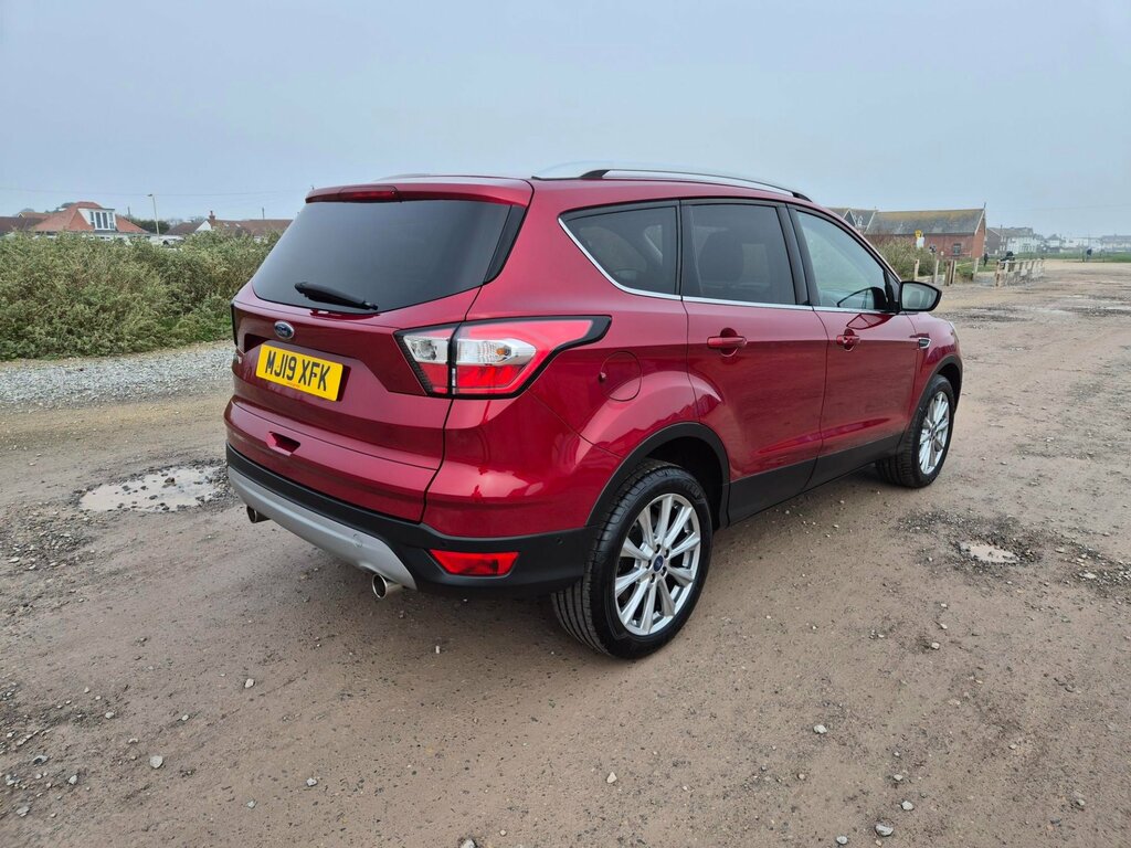 Ford Kuga Titanium Edition Red #6