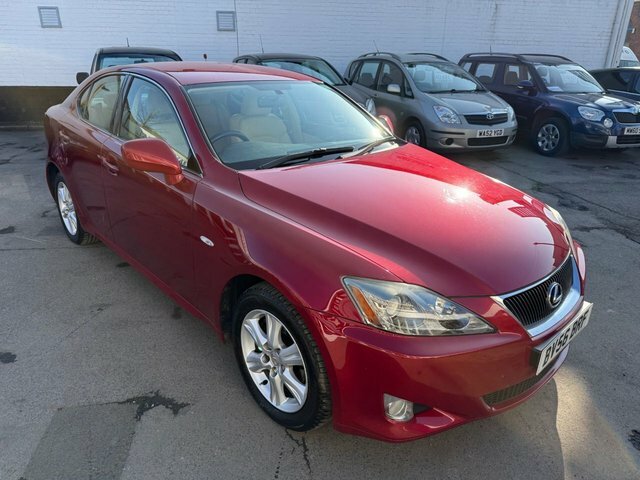 Lexus IS 2.2 220Td Saloon 168 G Km 175 B Red #2