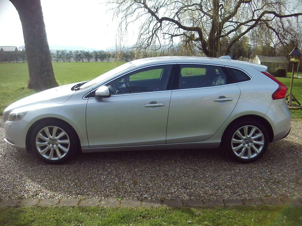 Volvo V40 1.6 D2 Se Lux Euro 5 S S Silver #3