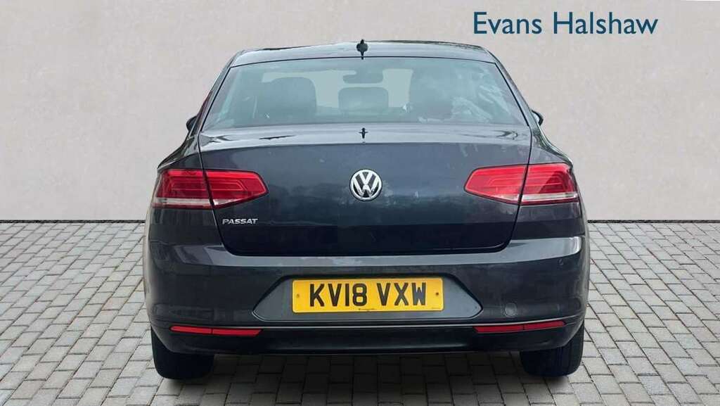 Volkswagen Passat 1.4 Tsi 150 Se Business 2018 Grey #4