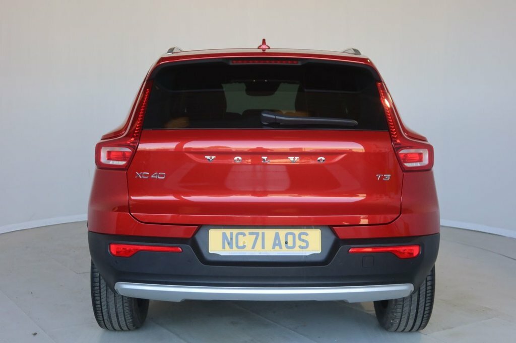 Volvo XC40 1.5L Inscription Red #6