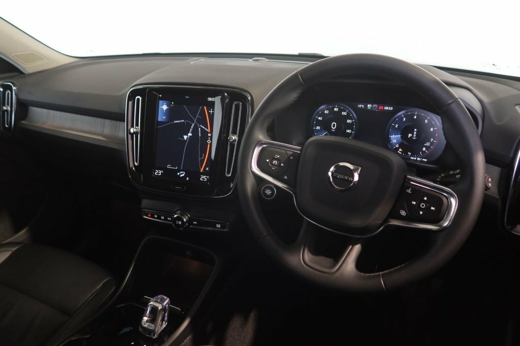 Volvo XC40 1.5L Inscription Blue #4