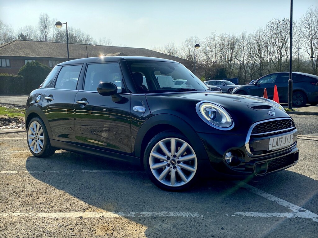 Mini Hatch 2.0 Cooper S 5-Door - Chili Pack - 48 900 Miles - Black #5