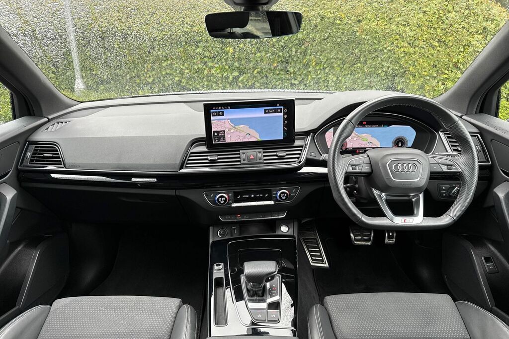Audi Q5 Black Edition Black #3