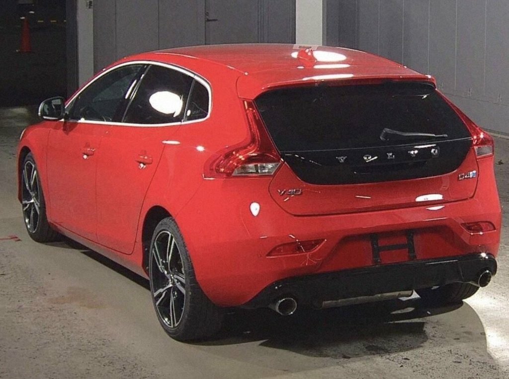 Volvo V40 2L R-design Pro Red #3