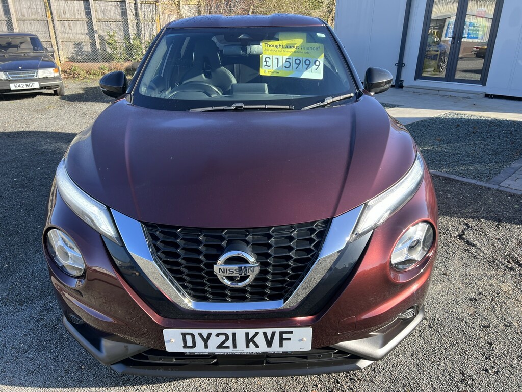 Nissan Juke 1.0 Dig-t Tekna Red #2