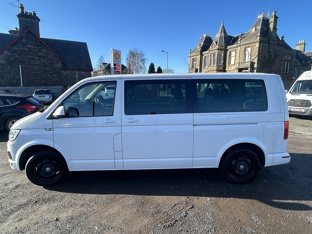 Volkswagen Transporter Shuttle 2.0 Tdi Bluemotion Tech Se Minibus Double Cab White #3