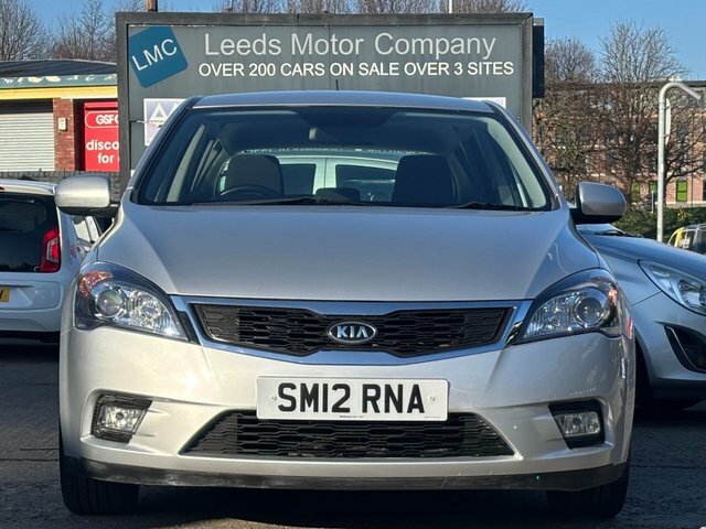 Kia Ceed Hatchback Silver #3