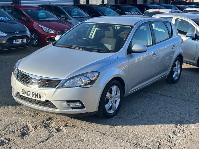 Kia Ceed Hatchback Silver #6