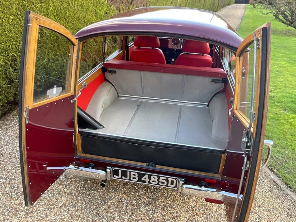 Morris Minor Estate Green #16