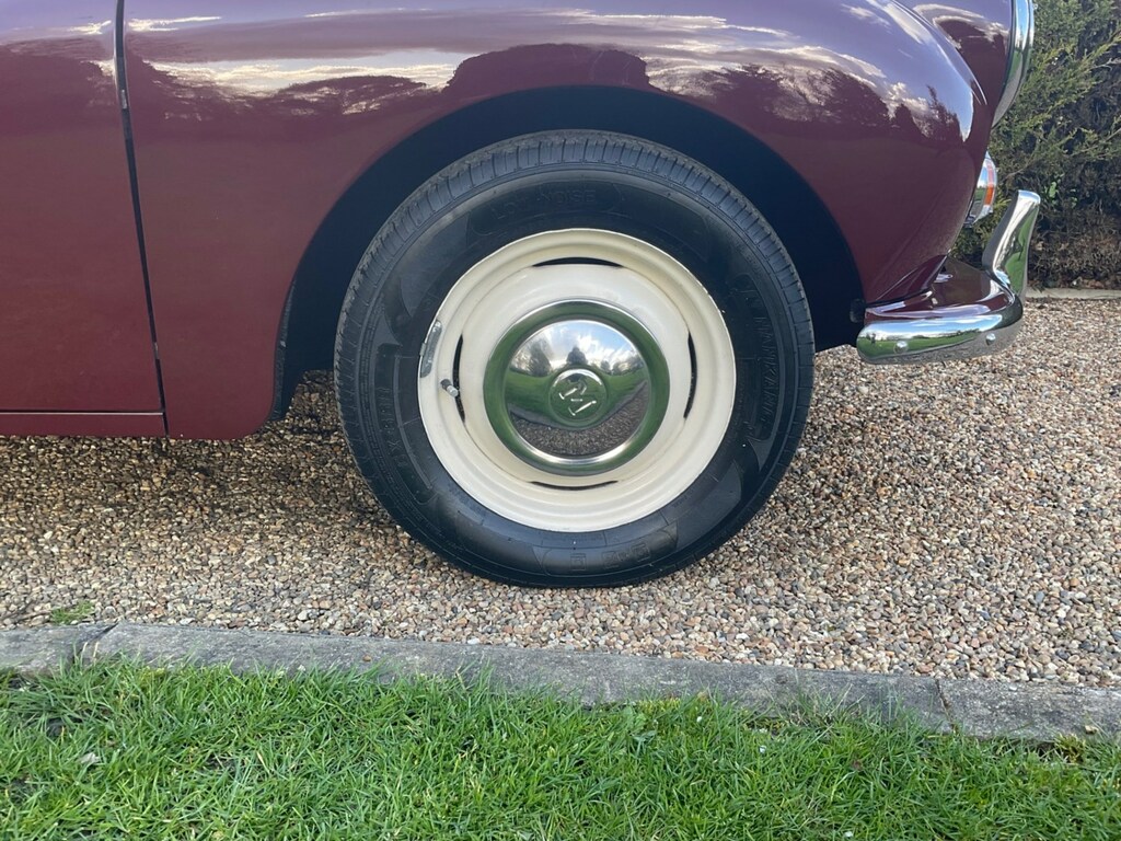 Morris Minor Estate Green #24