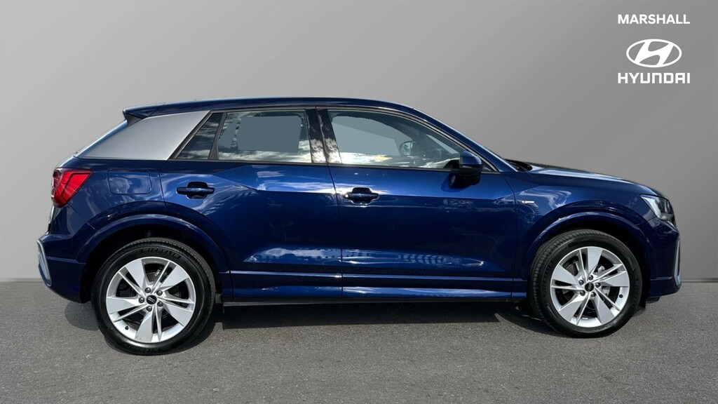 Audi Q2 Q2 35 Tfsi S Line S Tronic Blue #2
