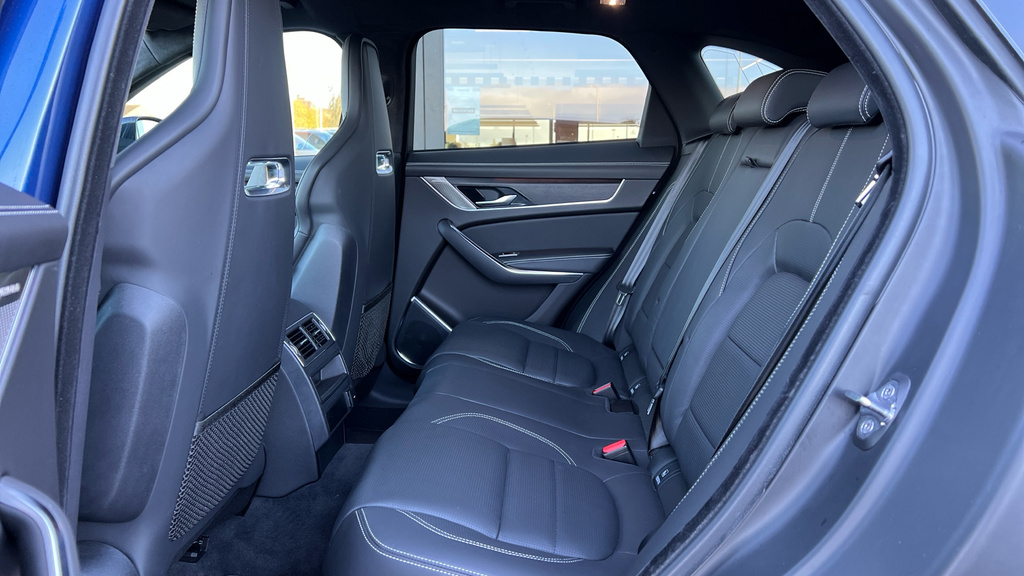 Jaguar F-Pace F-pace 3.0 D300 R-dynamic Hse Awd Blue #4