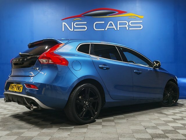 Volvo V40 T3 R-design Pro Hatchback Blue #4