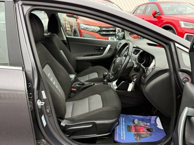 Kia Ceed Crdi Ecodynamics 2 Hatchback Silver #4