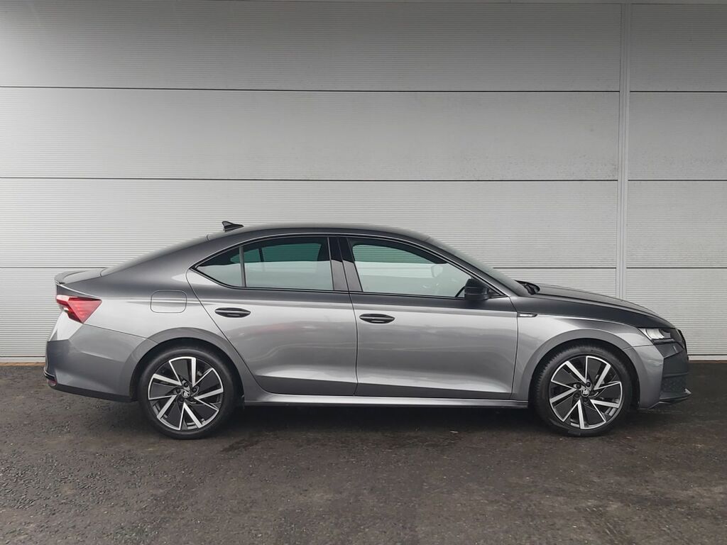 Skoda Octavia 2.0 Tdi Sportline 150 Bhp Dsg Grey #3