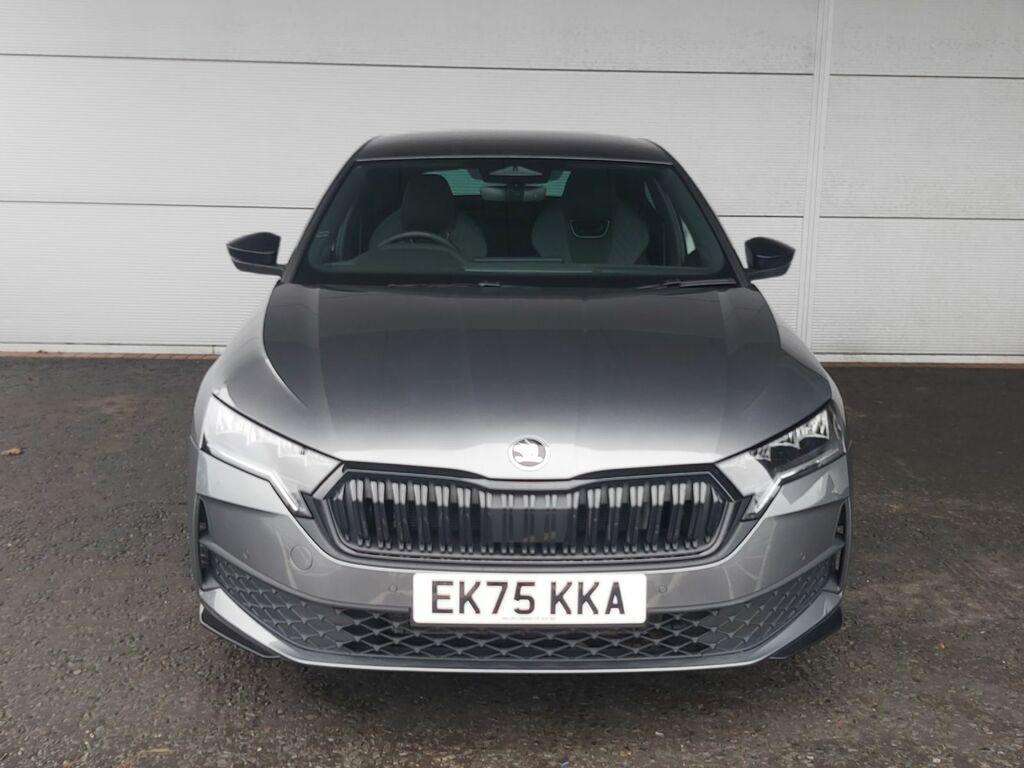 Skoda Octavia 2.0 Tdi Sportline 150 Bhp Dsg Grey #2